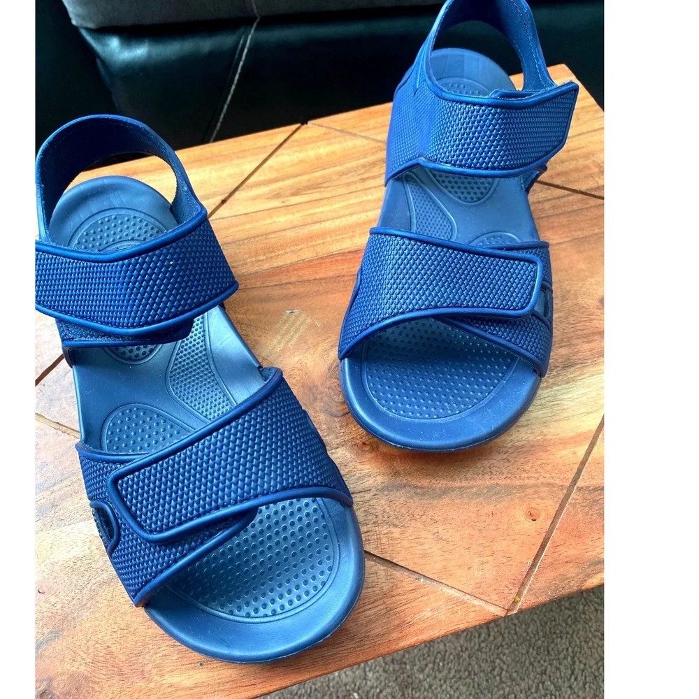 GAP Kids Sandals Water Shoes‎ Adjustable Straps Blue Size 3/4